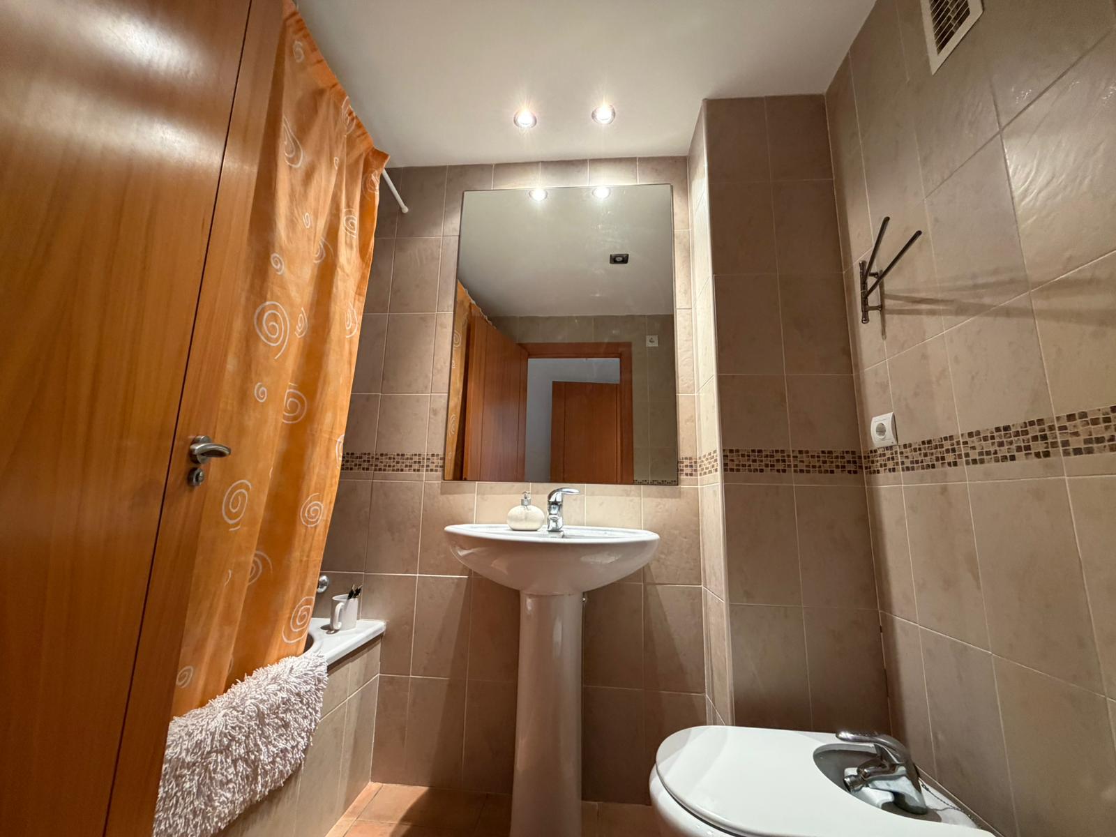 Apartamento de 3 dormitorios en una de las urbanizaciones más populares en venta.
