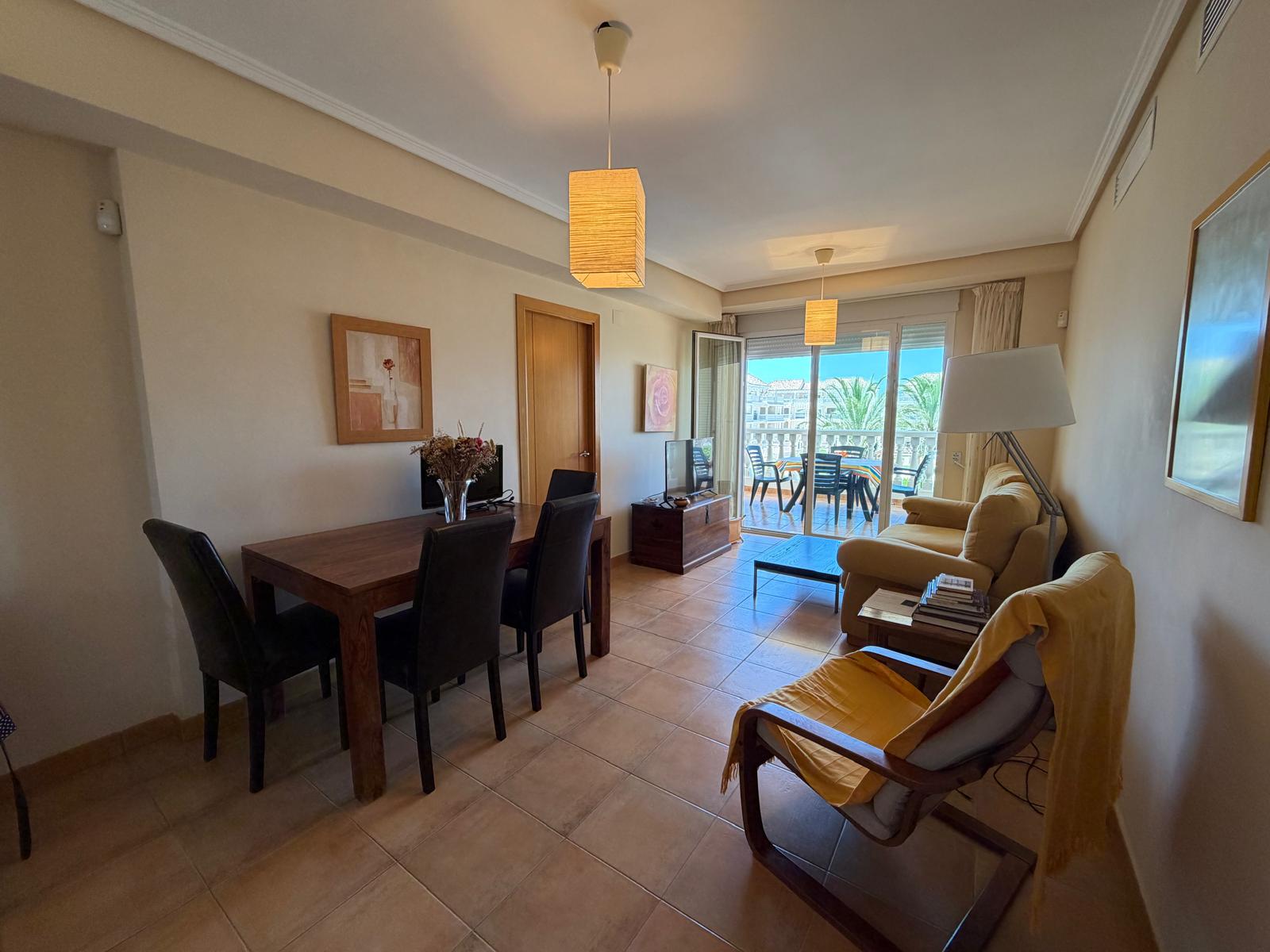 Apartamento de 3 dormitorios en una de las urbanizaciones más populares en venta.