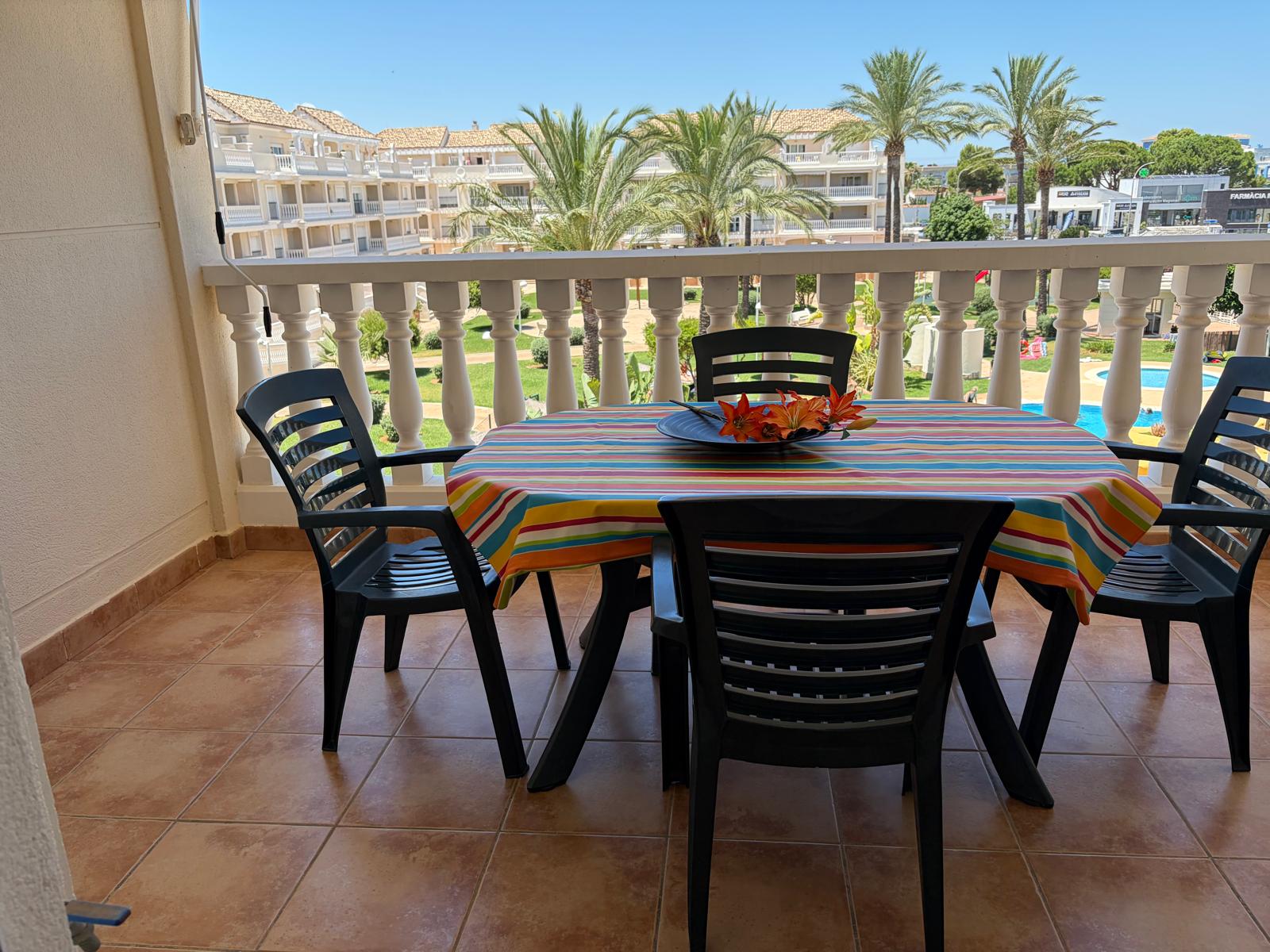 Apartamento de 3 dormitorios en una de las urbanizaciones más populares en venta.