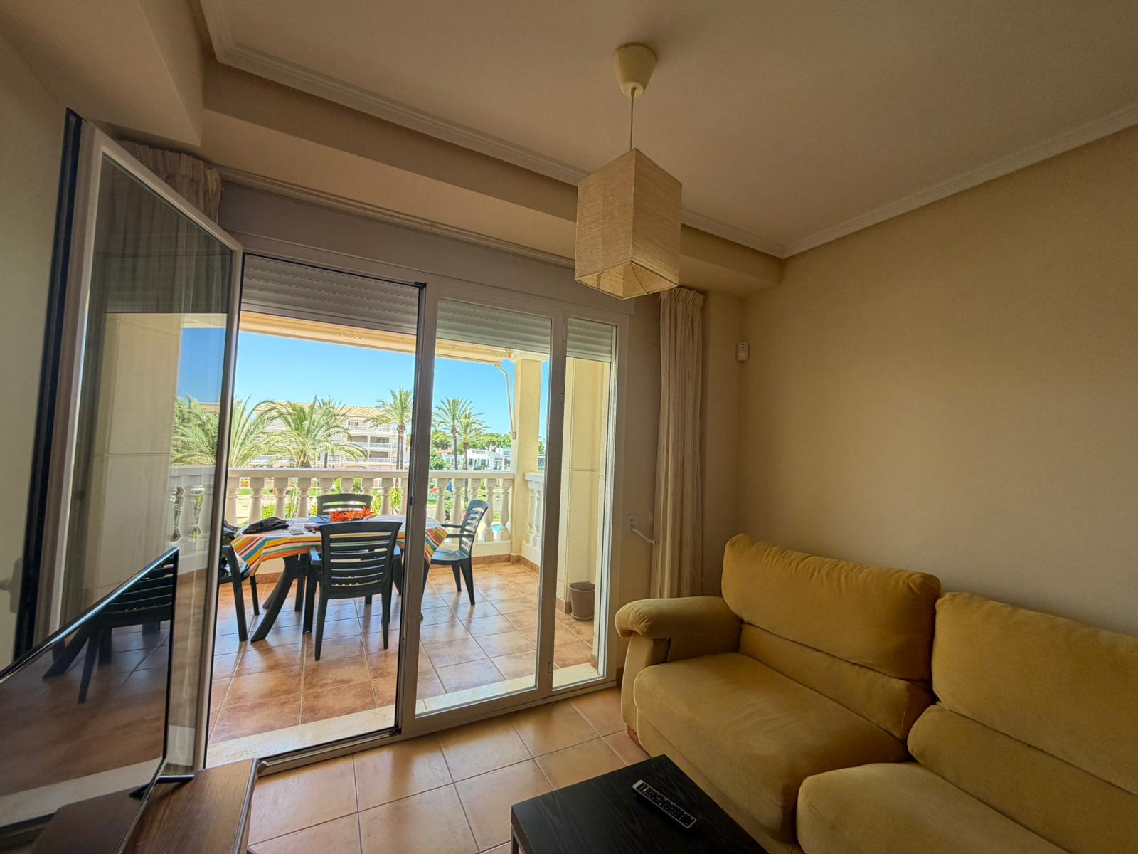 Apartamento de 3 dormitorios en una de las urbanizaciones más populares en venta.