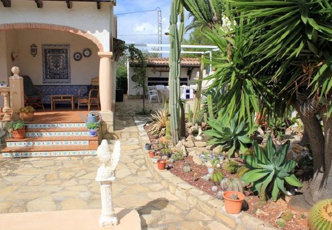 027 VILLA GALERA