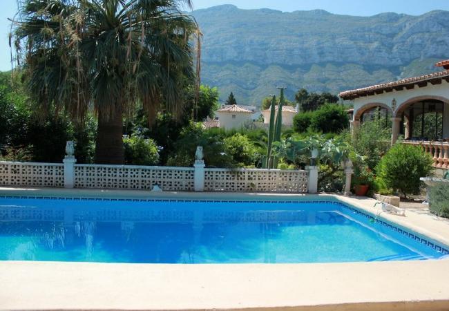 027 VILLA GALERA