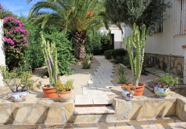027 VILLA GALERA